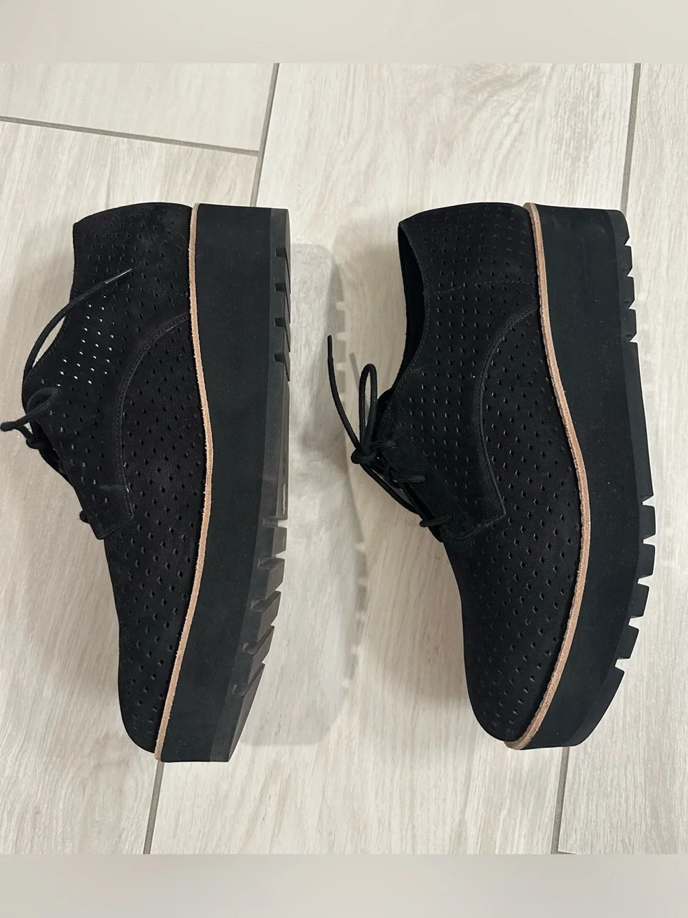 Eileen Fisher Lace-Up Platform Shoes - size 11